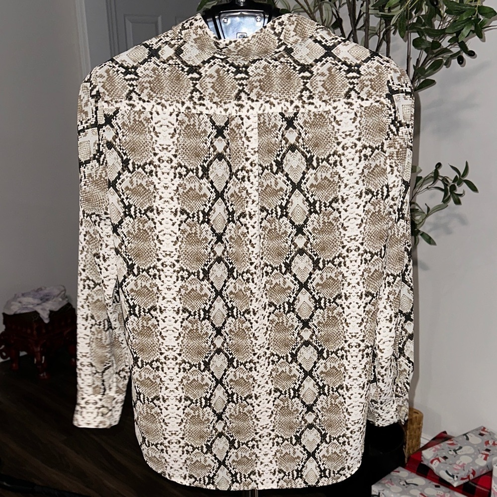 Banana Republic Snake Print Button Down Shirt - Brown and Cream - Picture 4 of 7